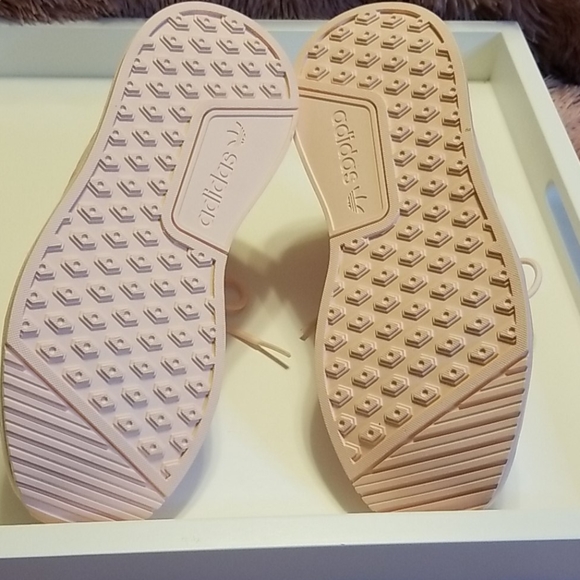 NEW-Adidas XPLR shoes in Icy Pink - Picture 7 of 7